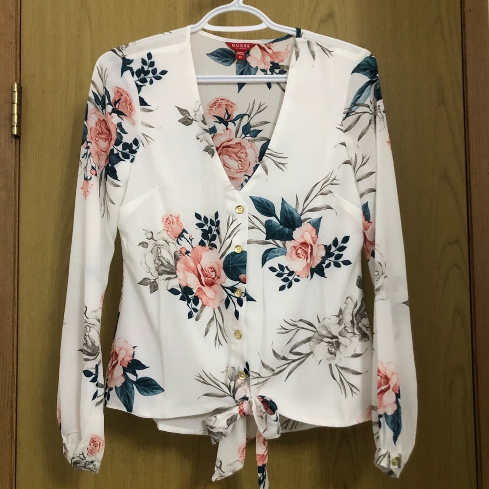 Guess shirt in XS